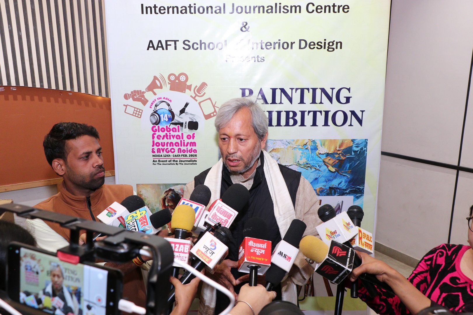 Dr. Sandeep Marwah addressing press conference