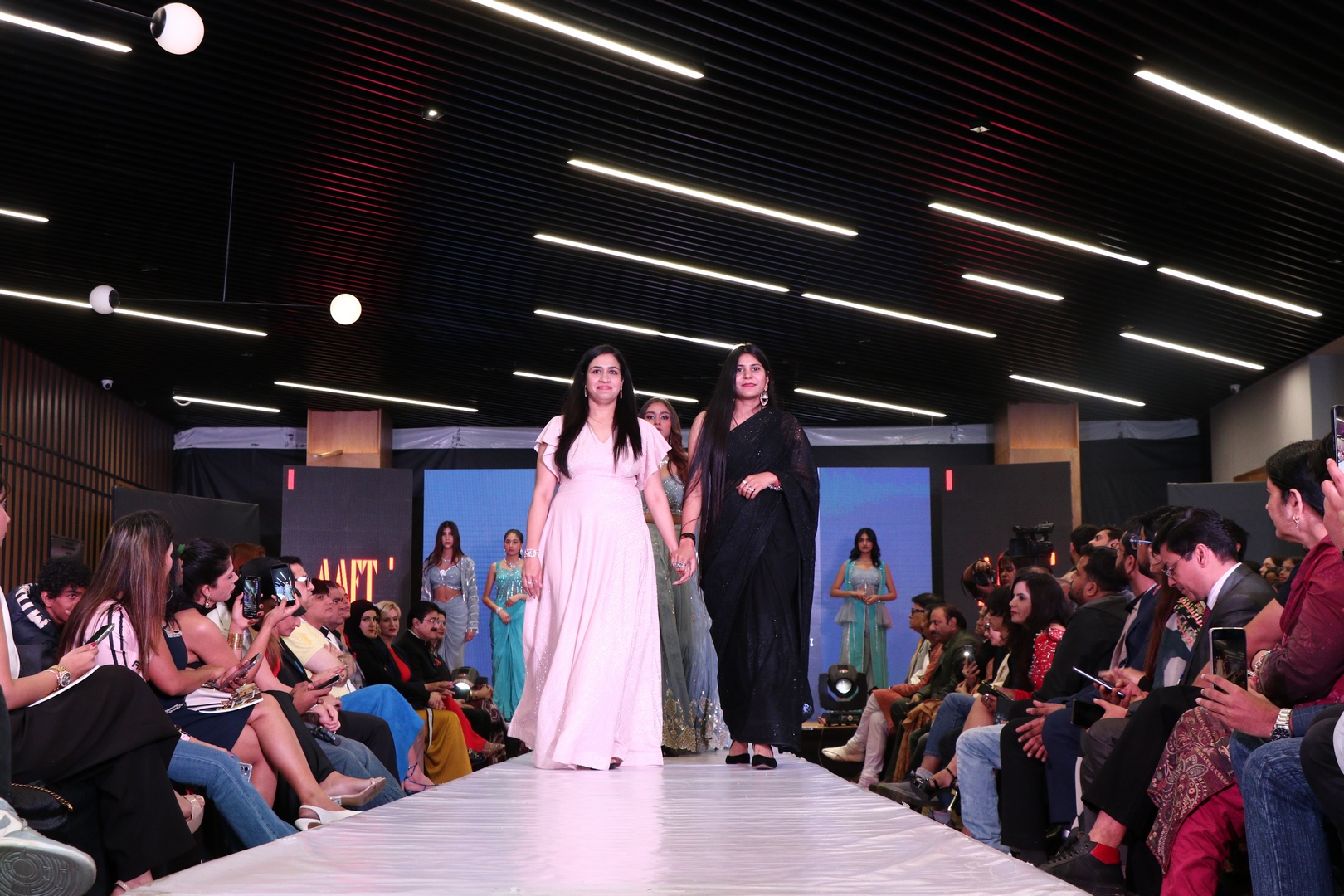 Fashion show moment 12