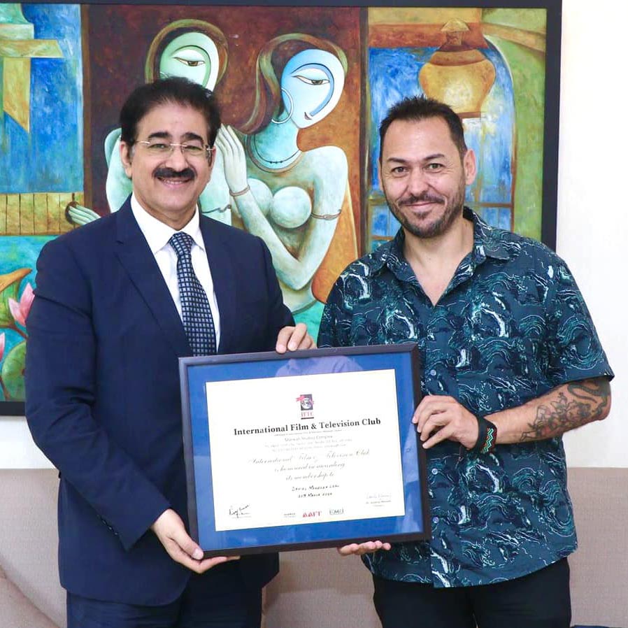 Award-Winning Colombian Filmmaker Daniel Mendoza Leal Visits Marwah Studios in Noida