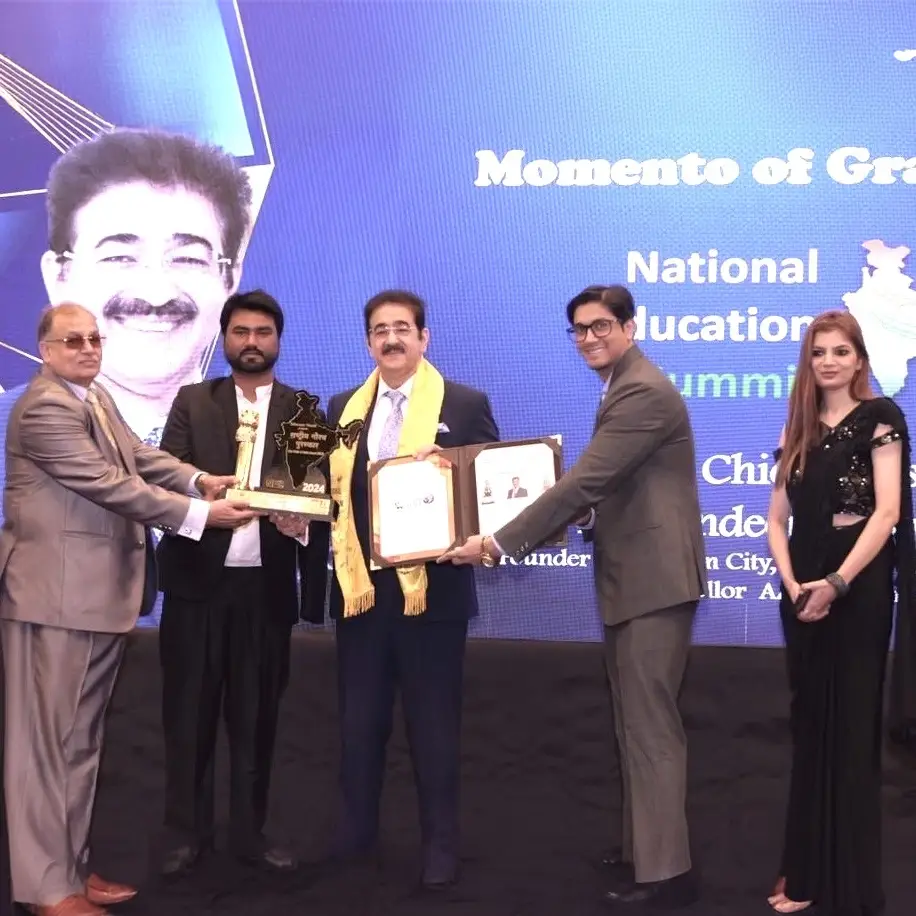 Sandeep Marwah Addresses Educators at National Education Summit