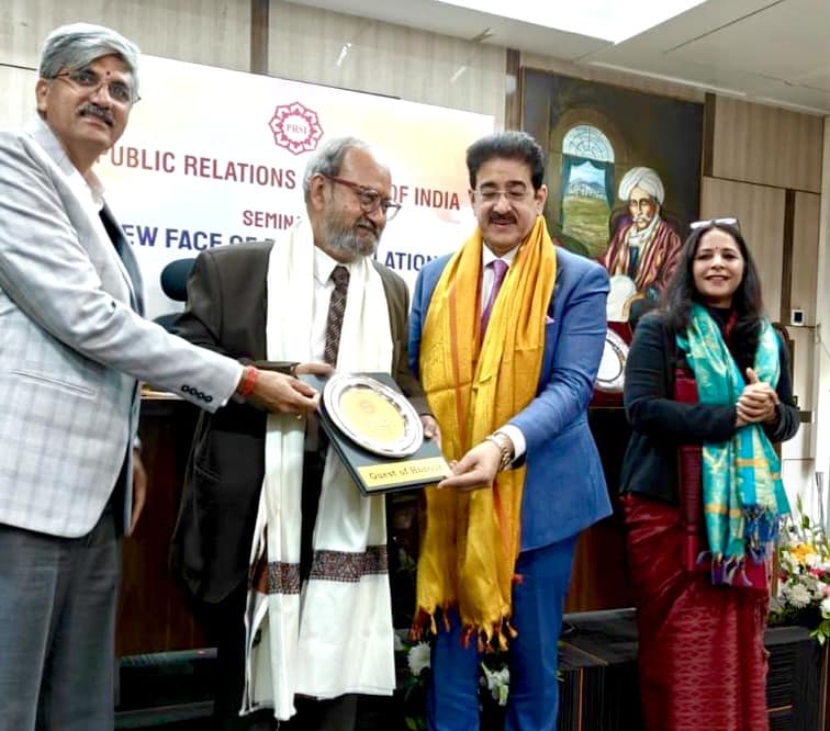 Sandeep Marwah Inaugurates Seminar by Public Relations Society of India